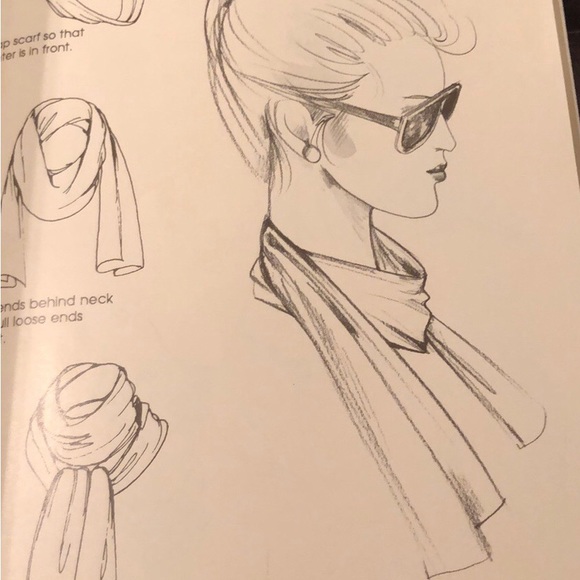 VTG Saint Patrick’s Lucky Charm Scarf - Picture 7 of 11